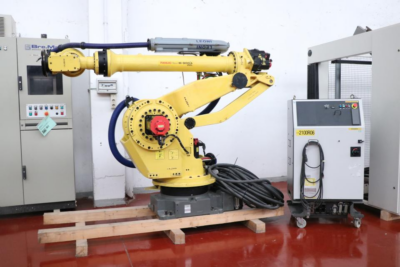 ROBOT CARGA-DESCARGA FANUC M-900IA/260L