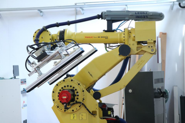 ROBOT CARGA-DESCARGA CON VENTOSA FANUC M-900IA/350