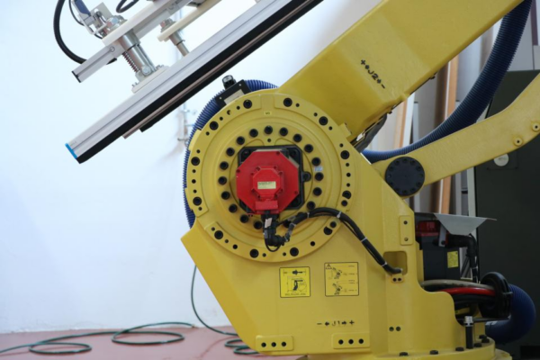 ROBOT CARGA-DESCARGA CON VENTOSA FANUC M-900IA/350