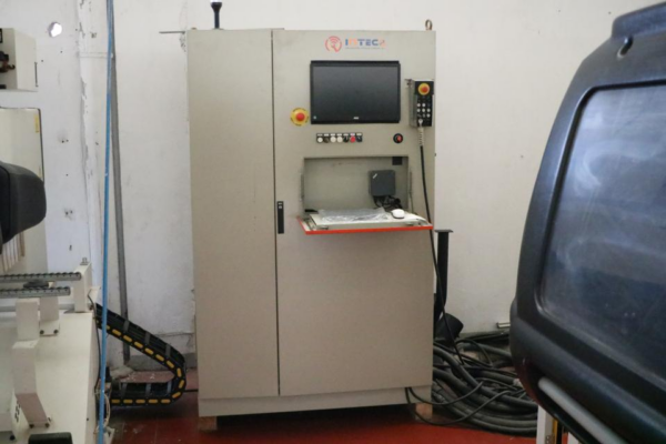 CNC 4 EJES SCM MODELO RECORD 240 TV